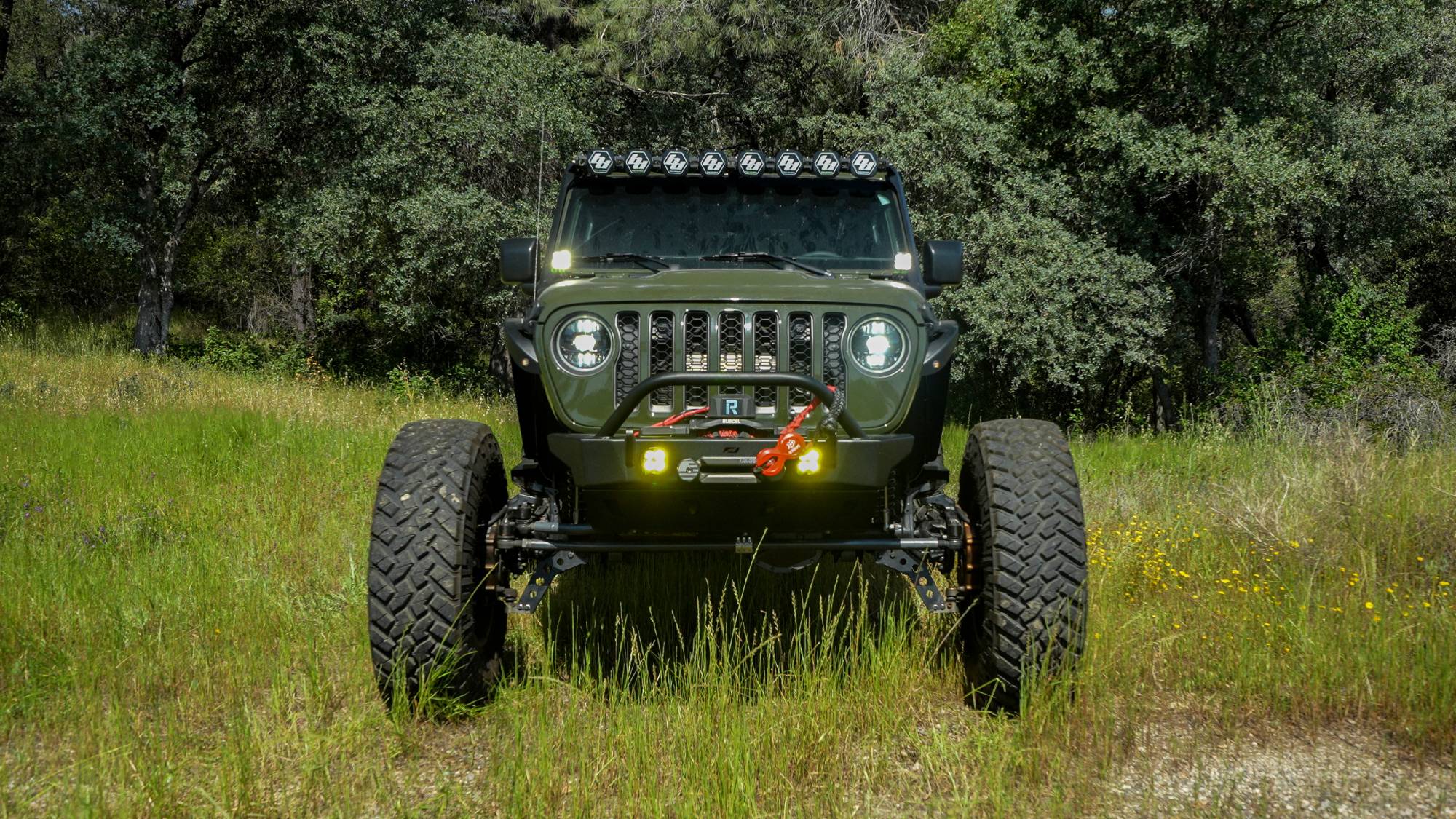 2023 Jeep Gladiator Rubicon, straight-on front view